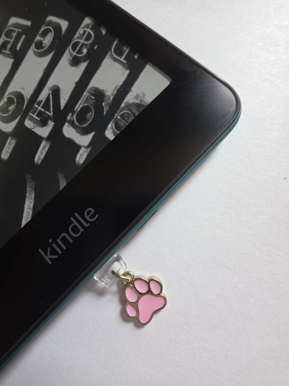Pink Paw Print Dust Plug For Kindle USB- C